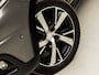 Peugeot 2008 1.2 PureTech GT-Line (PANORAMADAK, NAVIGATIE, MODE KNOP, CAMERA, CARBON INLEG, RODE STIKSELS, HALF LEDER, XENON, NIEUWSTAAT)