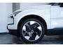 Volvo EX30 Single Motor Extended Range Plus | Incl. Volvo Verlengde garantie | Direct Beschikbaar | Adaptieve Cruise Control | Pilot Assist | Harman/Kardon Audiosysteem | Getint Glas | Parkeersensoren voor en achter | Parkeercamera achter | 19" Lichtmetalen velgen |