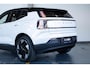Volvo EX30 Single Motor Extended Range Plus | Incl. Volvo Verlengde garantie | Direct Beschikbaar | Adaptieve Cruise Control | Pilot Assist | Harman/Kardon Audiosysteem | Getint Glas | Parkeersensoren voor en achter | Parkeercamera achter | 19" Lichtmetalen velgen |