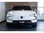 Volvo EX30 Single Motor Extended Range Plus | Incl. Volvo Verlengde garantie | Direct Beschikbaar | Adaptieve Cruise Control | Pilot Assist | Harman/Kardon Audiosysteem | Getint Glas | Parkeersensoren voor en achter | Parkeercamera achter | 19" Lichtmetalen velgen |