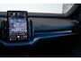 Volvo EX30 Single Motor Extended Range Plus | Incl. Volvo Verlengde garantie | Direct Beschikbaar | Adaptieve Cruise Control | Pilot Assist | Harman/Kardon Audiosysteem | Getint Glas | Parkeersensoren voor en achter | Parkeercamera achter | 19" Lichtmetalen velgen |