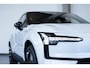 Volvo EX30 Single Motor Extended Range Plus | Incl. Volvo Verlengde garantie | Direct Beschikbaar | Adaptieve Cruise Control | Pilot Assist | Harman/Kardon Audiosysteem | Getint Glas | Parkeersensoren voor en achter | Parkeercamera achter | 19" Lichtmetalen velgen |