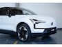 Volvo EX30 Single Motor Extended Range Plus | Incl. Volvo Verlengde garantie | Direct Beschikbaar | Adaptieve Cruise Control | Pilot Assist | Harman/Kardon Audiosysteem | Getint Glas | Parkeersensoren voor en achter | Parkeercamera achter | 19" Lichtmetalen velgen |