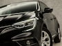 Renault Megane 1.3 TCe Sport (APPLE CARPLAY, NAVIGATIE, CLIMATE, GETINT GLAS, SPORTSTOELEN, PARKEERSENSOREN, KEYLESS, NIEUWSTAAT)
