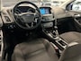 Ford Focus Wagon 1.0 Titanium! Cruise Controle! Navigatiesysteem! Pdc voor en achter! Vol Opties!