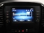 Mercedes-Benz Vito 116 CDI | Aut. | L2 Lang | Parkeercamera | Climate Control | 2-zits met Stoelverwarming | Trekhaak | Sidebars | LM Velgen | LED Koplampen | Stoelverwarming | Cruise Control | Certified