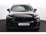Volvo EX40 Extended Range Ultra Black Ed. 82 kWh - Panorama/schuifdak - IntelliSafe Assist & Surround - 360º Camera - Harman/Kardon audio - Verwarmde voorstoelen, stuur & achterbank - Parkeersensoren voor & achter - Elektr. bedienb. voorstoelen met geheugen links - Draadloze tel. lader - Warmtepomp - Extra getint glas - Elektr. inklapbare trekhaak - 20' LMV