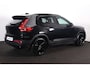 Volvo EX40 Extended Range Ultra Black Ed. 82 kWh - Panorama/schuifdak - IntelliSafe Assist & Surround - 360º Camera - Harman/Kardon audio - Verwarmde voorstoelen, stuur & achterbank - Parkeersensoren voor & achter - Elektr. bedienb. voorstoelen met geheugen links - Draadloze tel. lader - Warmtepomp - Extra getint glas - Elektr. inklapbare trekhaak - 20' LMV