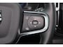 Volvo EX40 Extended Range Ultra Black Ed. 82 kWh - Panorama/schuifdak - IntelliSafe Assist & Surround - 360º Camera - Harman/Kardon audio - Verwarmde voorstoelen, stuur & achterbank - Parkeersensoren voor & achter - Elektr. bedienb. voorstoelen met geheugen links - Draadloze tel. lader - Warmtepomp - Extra getint glas - Elektr. inklapbare trekhaak - 20' LMV