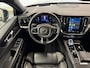 Volvo V60 T6 Plug-in hybrid AWD Ultimate Bright Longrange | Panoramadak | Trekhaak | Stuurverwarming | Achterbank verwarmd |  Harman Kardon |