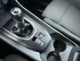 Nissan Qashqai 1.3 MHEV Acenta | Trekhaak | Stoel-, Stuur- & Voorruitverw. | Navigatie | Parkeercamera |