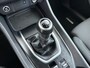 Nissan Qashqai 1.3 MHEV Acenta | Trekhaak | Stoel-, Stuur- & Voorruitverw. | Navigatie | Parkeercamera |