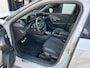 Peugeot 2008 1.2 Turbo 130 PK GT Automaat | Panoramadak | Lichtmetaal | Full LED Verlichting | Navigatie | Digitaal Dashboard | HD Camera | Keyless Entry | Climate Control | Cruise Control | Safety Pakket | Zwart Dak | Lichtmetalen Velgen |