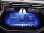 Mercedes-Benz E-klasse 300e Sport Edition | Premium Plus pakket | Panoramaschuifdak | Superscreen | Nightpakket | Rijassistentiepakket Plus | Stoelventilatie | Head-up display | Burmester