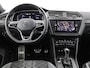 Volkswagen Tiguan 1.5 TSI 150pk DSG R-Line · Apple/Android Car Play · Navigatie · P-Sensoren · Elek. Trekhaak · 19'' Inch ·