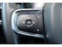 Volvo XC40 B4 Business Pro - IntelliSafe Assist & Surround - Parkeercamera achter - Verwarmde voorstoelen, stuur & achterbank - Parkeersensoren voor & achter - High Performance audio - Standkachel - Elektr. inklapbare trekhaak - 18' LMV