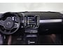 Volvo XC40 B4 Business Pro - IntelliSafe Assist & Surround - Parkeercamera achter - Verwarmde voorstoelen, stuur & achterbank - Parkeersensoren voor & achter - High Performance audio - Standkachel - Elektr. inklapbare trekhaak - 18' LMV