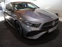 Mercedes-Benz A-klasse 180 Business Solution AMG | Panoramaschuifdak | Head-up display | Premium Plus pakket | Nightpakket | 360° camera | Dodehoekassistent |