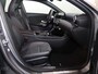 Mercedes-Benz A-klasse 180 Business Solution AMG | Panoramaschuifdak | Head-up display | Premium Plus pakket | Nightpakket | 360° camera | Dodehoekassistent |