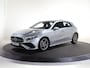 Mercedes-Benz A-klasse 180 Business Solution AMG | Panoramaschuifdak | Achteruitrijcamera | Nightpakket | MULTIBEAM LED | Stoelverwarming |