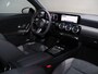 Mercedes-Benz A-klasse 180 Business Solution AMG | Panoramaschuifdak | Achteruitrijcamera | Nightpakket | MULTIBEAM LED | Stoelverwarming |