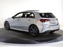Mercedes-Benz A-klasse 180 Business Solution AMG | Panoramaschuifdak | Achteruitrijcamera | Nightpakket | MULTIBEAM LED | Stoelverwarming |