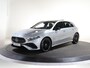 Mercedes-Benz A-klasse 180 Business Solution AMG | Panoramaschuifdak | AMG Line Plus pakket | 19”AMG-velgen | Head-up display | Dodehoekassistent |