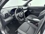 Toyota Yaris Cross 1.5 Hybrid 115 Dynamic Limited *NIEUW* | Apple Carplay/Android Auto | Dodehoekdetectie / Stoel-/Stuur verwarming | Parkeersensoren | Metaallak |