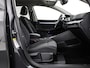 Volkswagen Golf Variant 1.0 110pk eTSI DSG Life · Camera · Keyless · Apple/Android Car Play · Elek. Trekhaak · Navigatie · P-Sensoren · 16'' Inch · Garantie t/m 13-06-2027 of 100.000km