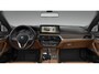 BMW 5-Serie Touring 530e High Executive Luxury Line - B&W - Comfortstoelen - head up - Active Protection - Parking Assistant Plus - High Beam Assistant - Elektrisch verwarmde voorstoelen - zonneschermen -