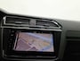 Volkswagen Tiguan 1.4 TSI eHybrid R-Line Leer LED Panoramadak Trekhaak 20 Inch Elek Stoelverstelling Stuurwielverwarming Keyless Entry Head-Up Display