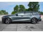 Volvo V60 2.0 T6 Plug-in hybrid AWD Essential Verwarmbare Voorstoelen + Stuurwiel | Parkeercamera Achter | Adaptieve Cruise Control | LED-Koplampen