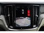 Volvo V60 2.0 T6 Plug-in hybrid AWD Essential Verwarmbare Voorstoelen + Stuurwiel | Parkeercamera Achter | Adaptieve Cruise Control | LED-Koplampen