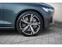 Volvo V60 2.0 T6 Plug-in hybrid AWD Essential Verwarmbare Voorstoelen + Stuurwiel | Parkeercamera Achter | Adaptieve Cruise Control | LED-Koplampen
