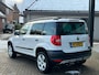 Skoda Yeti 1.2 TSI Comfort Airco Cruise LM-Velgen Trekhaak NAP NL-Auto Dealeronderhouden!
