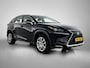 Lexus NX 300h Business Line | Trekhaak tot 650 kg | 18" Licht Metalen Velgen | Stoelverwarming |