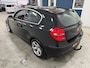 BMW 1-Serie 116i Corporate / NETTE AUTO / DEALER ONDERHOUDEN / RIJDT SCHAKELT GOED