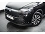 Volkswagen Tiguan 1.5 eTSI Life Edition | 1e Eigenaar! | Trekhaak | Adaptive Cruise | Navi By App | LED | Stoel-/stuurverwarming | Sfeerverlichting | BLIS | Keyless | DAB | Lichtmetalen Velgen