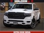 Dodge Ram 1500 Limited Night | 5.7 V8 Hemi Full Option | Comfortabele Dubbele Cabine met Royale 5 Zitplaatsen | De Meest Luxe en Volle Pick-Up in zijn Klasse | BPM vrij | Nu Leverbaar uit Voorraad | Voorraad Nr v45lpr