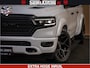 Dodge Ram 1500 Limited Night | 5.7 V8 Hemi Full Option | Comfortabele Dubbele Cabine met Royale 5 Zitplaatsen | De Meest Luxe en Volle Pick-Up in zijn Klasse | BPM vrij | Nu Leverbaar uit Voorraad | Voorraad Nr v45lpr
