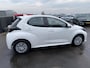 Toyota Yaris 1.5 Hybrid Active 1e eign. Nieuw geleverd, adaptieve cruise control, achteruitrij camera, navigatie Apple Carplay/Android Auto