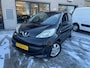 Peugeot 107 1.0-12V Zwart Airco Nieuwe apk