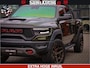 Dodge Ram 1500 TRX OLEA GREEN HELLCAT 6.2 V8 712PK | CARBON PACK | RODE STIKSELS | BOM VOL | 4PLAY WHEELS | DUBBELE CABINE | 5 PERSOONS DC | DE MOOISTE VAN NL |