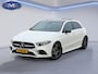 Mercedes-Benz A-klasse 200 Business Solution 163 pk AMG styling, nieuw model, camera, sfeerverlichting, panoramadak, parelmoer wit