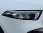 Mercedes-Benz A-klasse 200 Business Solution 163 pk AMG styling, nieuw model, camera, sfeerverlichting, panoramadak, parelmoer wit