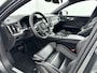 Volvo V60 T6 Recharge Plus Dark | 18" | Sporstoelen | 360 Camera | Trekhaak | Harman Kardon | Elektr. verst. Stoelen | Stoel/Stuur/Achterbankverwarming | Adaptieve Cruise | BLIS