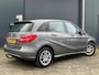 Mercedes-Benz B-klasse 200 Ambition AUTOMAAT TREKHAAK CLIMA CRUISE DODEHOEK NAVI PDC VOOR EN ACHTER HOGE INSTAP LM VELGEN