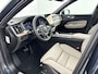 Volvo XC60 T6 Recharge Ultra Bright | 21" | Luchtvering | Getint Glas | Panoramadak | Head-up | Harman Kardon | Elektr. verst. Stoelen | Full LED | Stoel/Stuur/Achterbankverwarming