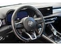 Alfa Romeo Tonale Edizione Speciale 280PK Plug-In Hybride | Elektrische Achterklep | Stoel en Stuurverwarming | Navigatie | Camera | 20 Inch Lichtmetaal | LED |