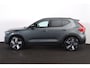 Volvo EX40 Plus Black Edition 70 kWh - Panorama/schuifdak - IntelliSafe Assist & Surround - Harman/Kardon audio - Parkeercamera achter - Verwarmde voorstoelen & stuur - Parkeersensoren voor & achter - Elektr. bedienb. voorstoelen met geheugen links - Draadloze tel. lader - Warmtepomp - Extra getint glas - 20' LMV
